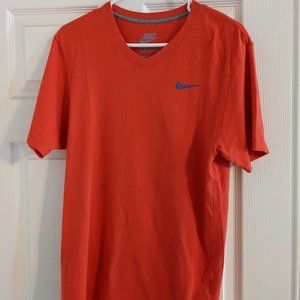 Orange Nike V-Neck Size Medium Regular Fit